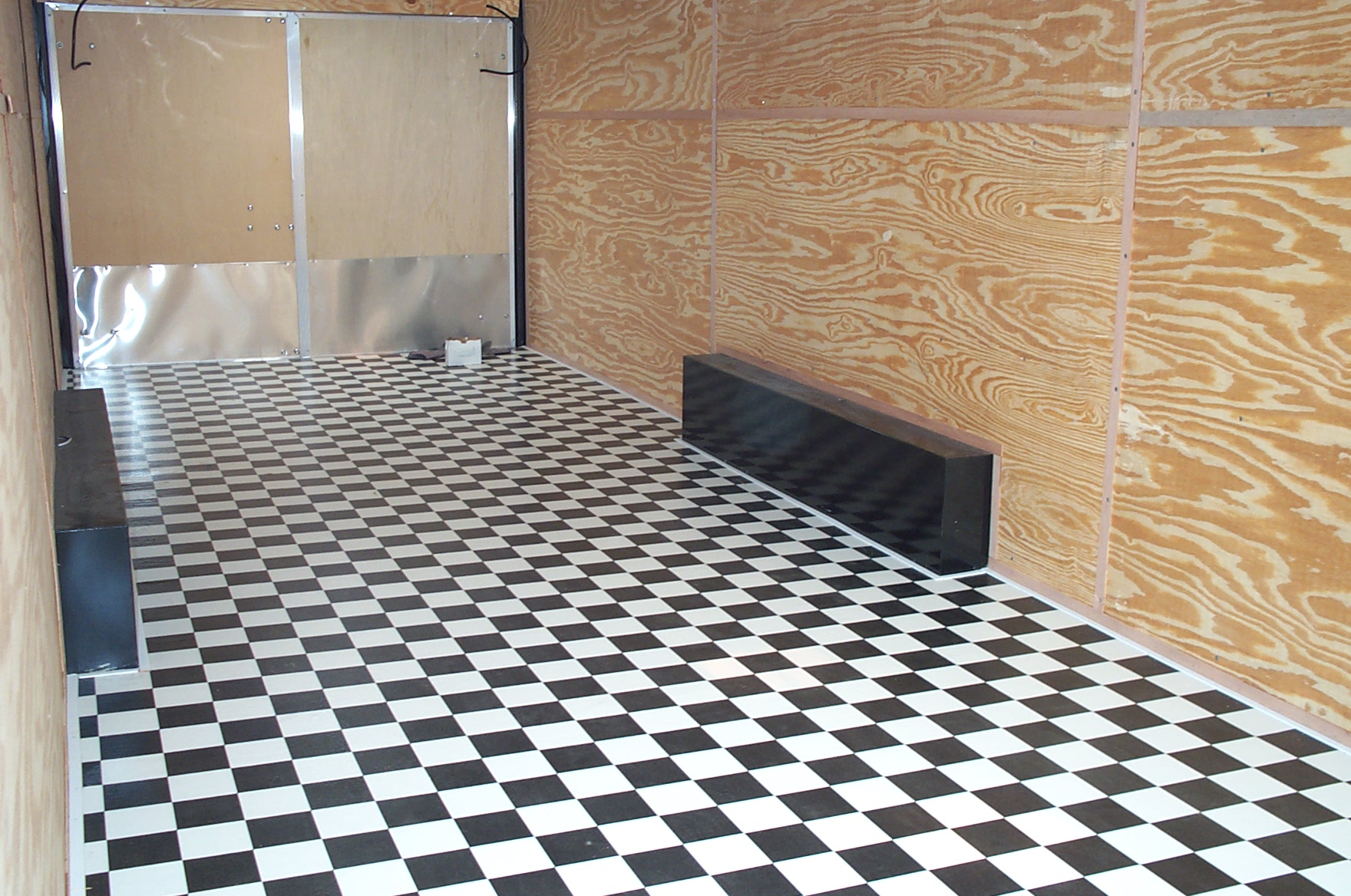 vinylfloor.jpg